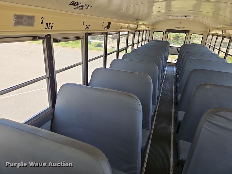 image for item DP2371 2010 IC PB105  school bus