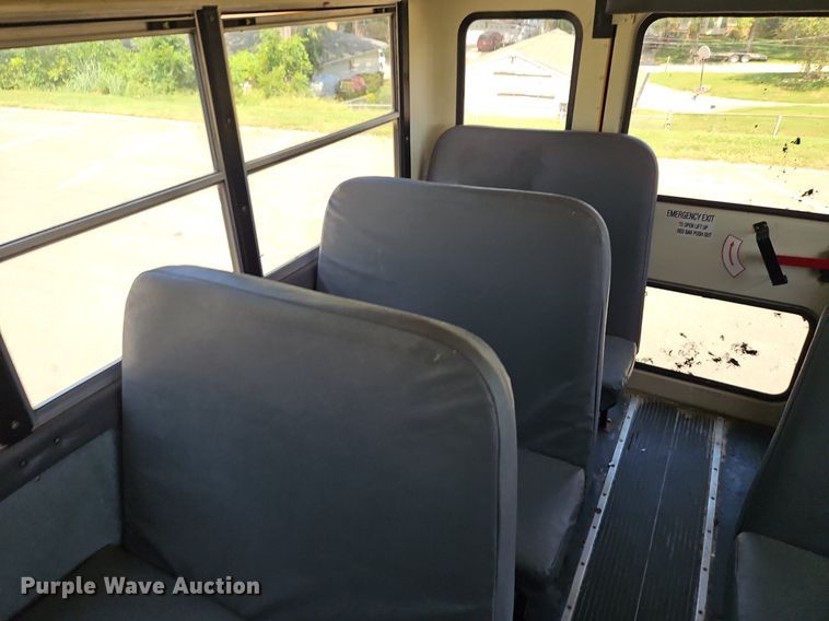 image for item DP2371 2010 IC PB105  school bus