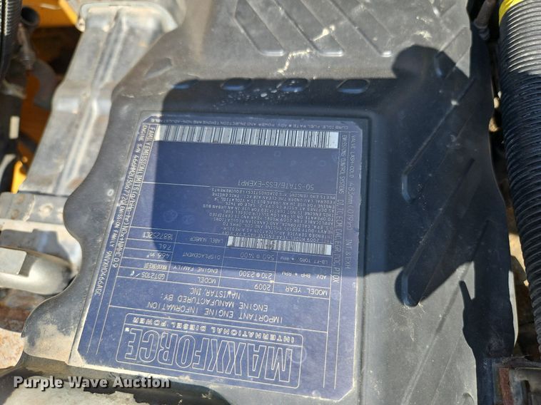 image for item DP2371 2010 IC PB105  school bus