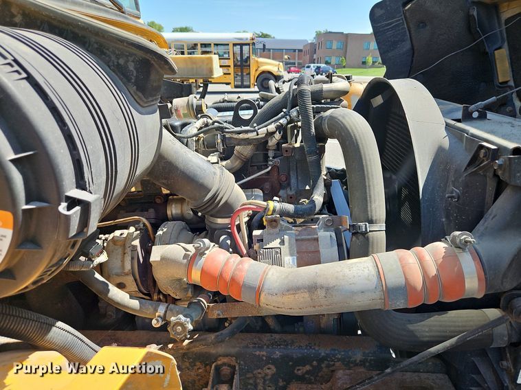 image for item DP2371 2010 IC PB105  school bus