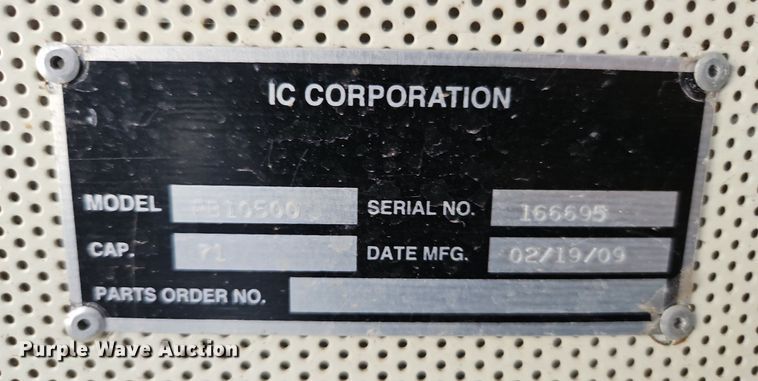 image for item DP2371 2010 IC PB105  school bus