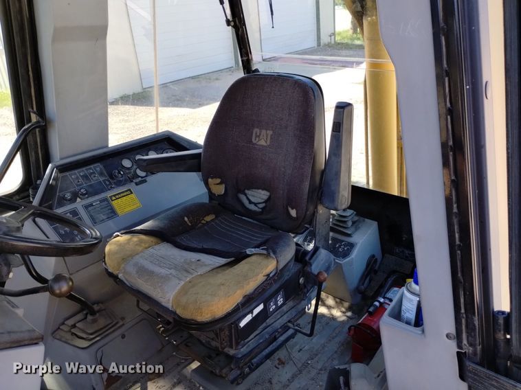 image for item DP3386 1993 Caterpillar 416B backhoe