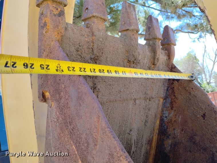 image for item DP3386 1993 Caterpillar 416B backhoe