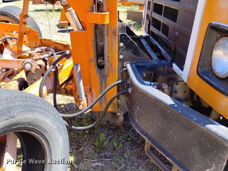 image for item DP3387 1989 International  1954 dump truck