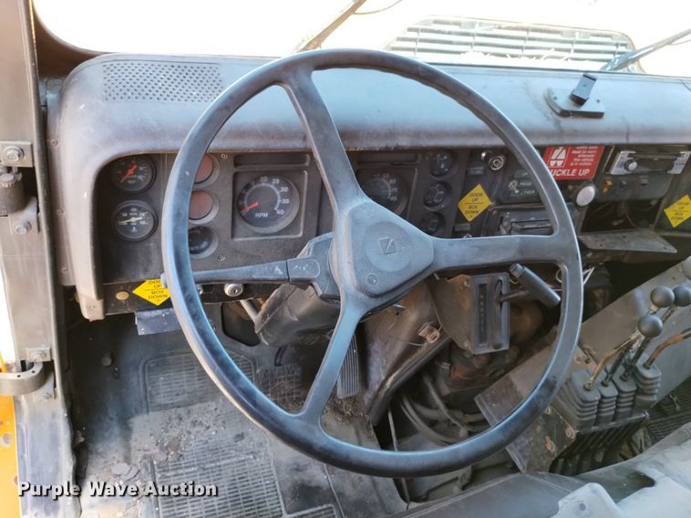 image for item DP3387 1989 International  1954 dump truck