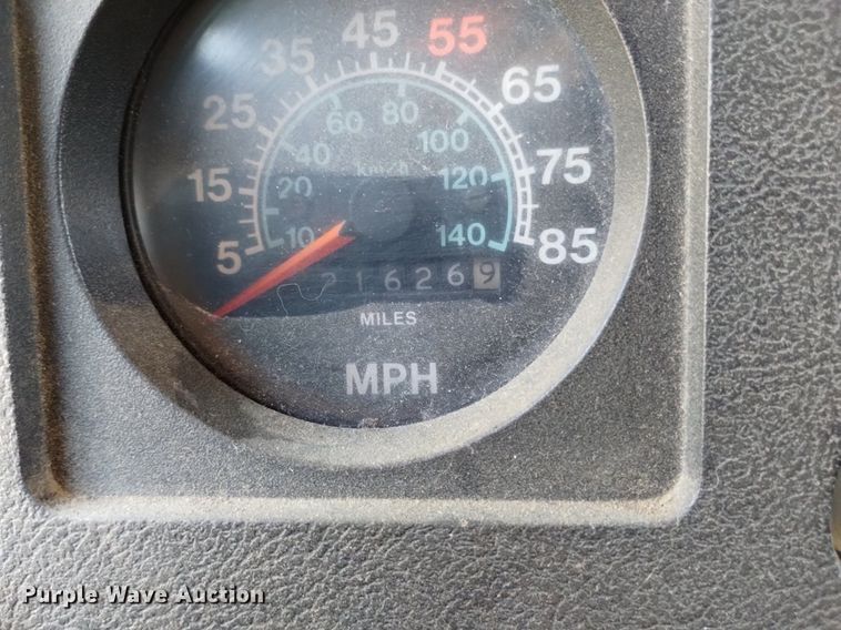 image for item DP3387 1989 International  1954 dump truck