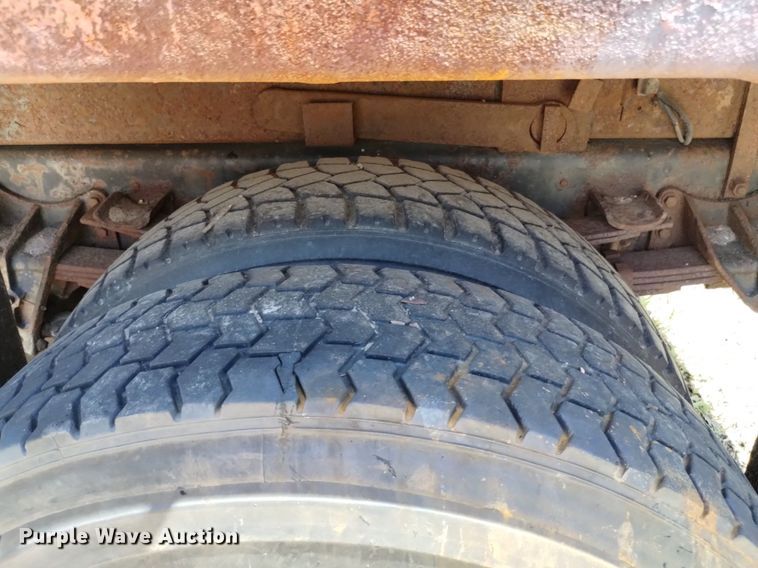 image for item DP3387 1989 International  1954 dump truck