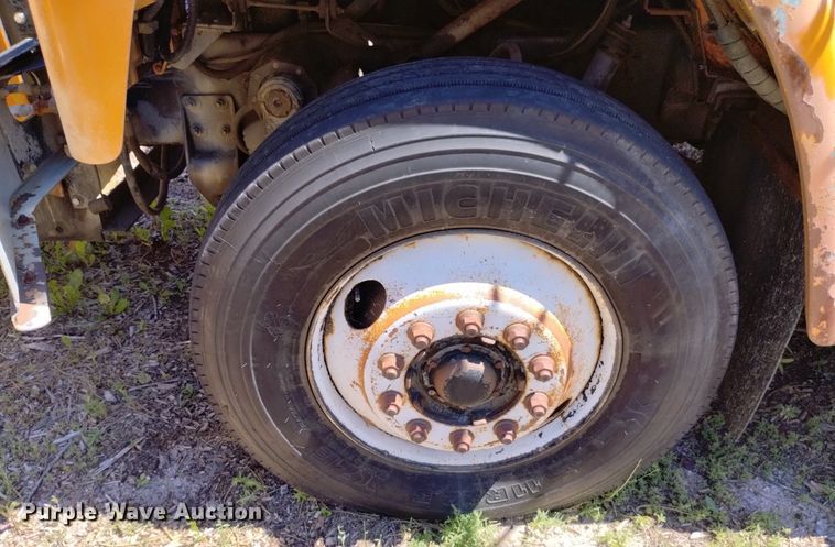 image for item DP3387 1989 International  1954 dump truck