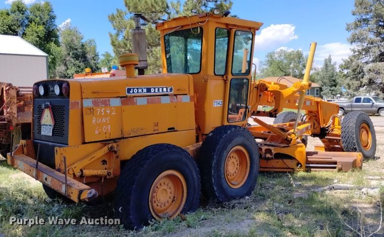 image for item DP3388 John Deere 772A motor grader