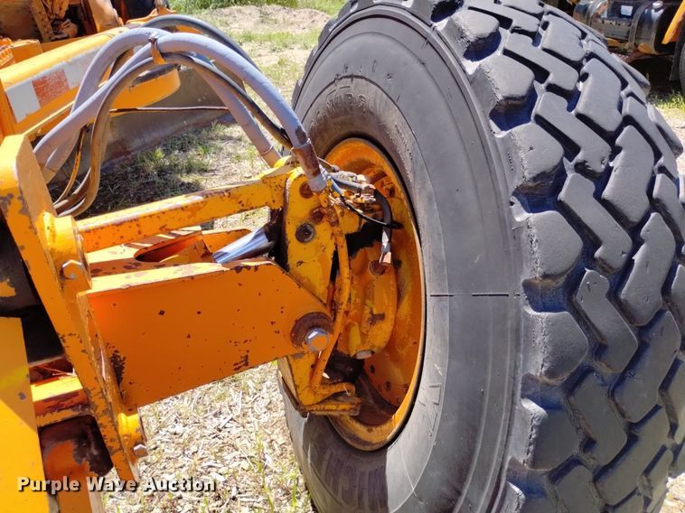 image for item DP3388 John Deere 772A motor grader