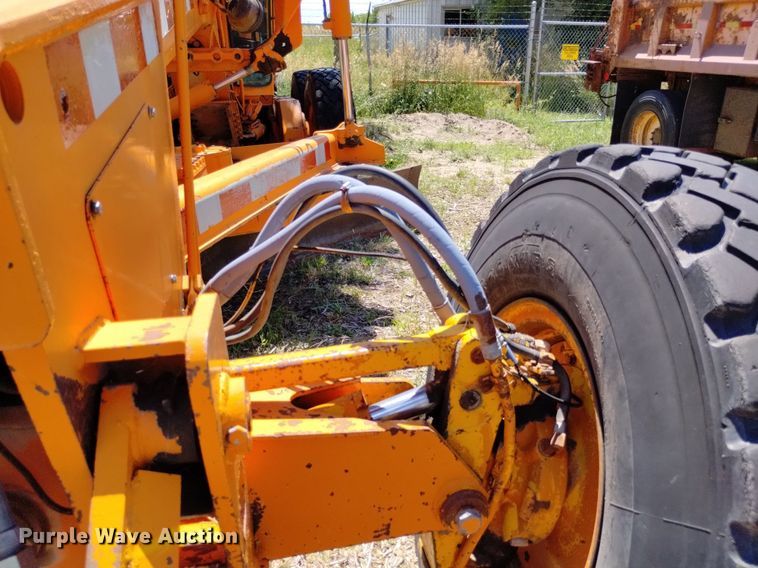 image for item DP3388 John Deere 772A motor grader