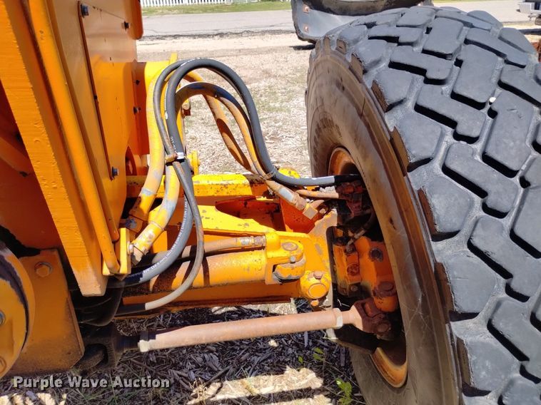 image for item DP3388 John Deere 772A motor grader