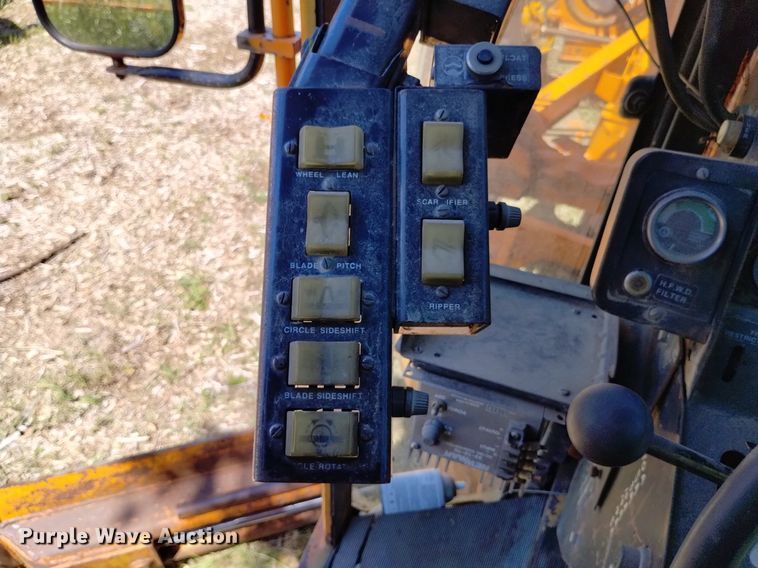 image for item DP3388 John Deere 772A motor grader