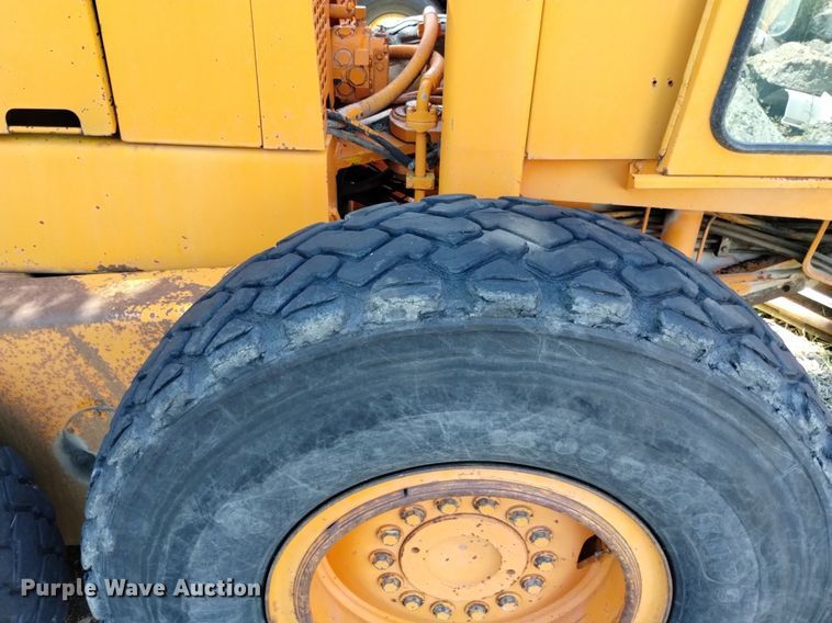 image for item DP3388 John Deere 772A motor grader