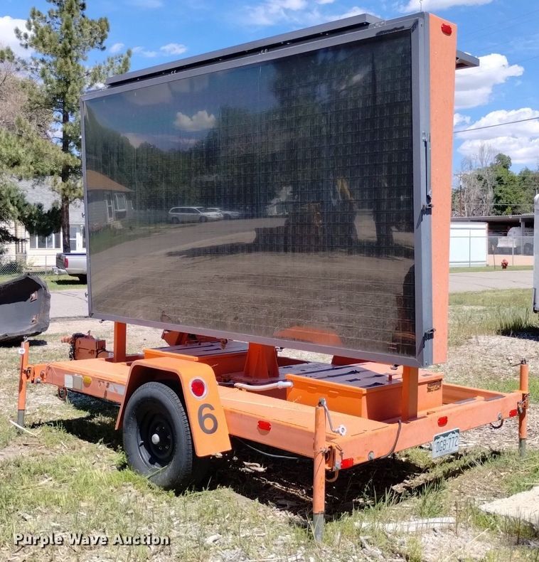 image for item DP3389 1999 PSC message board trailer