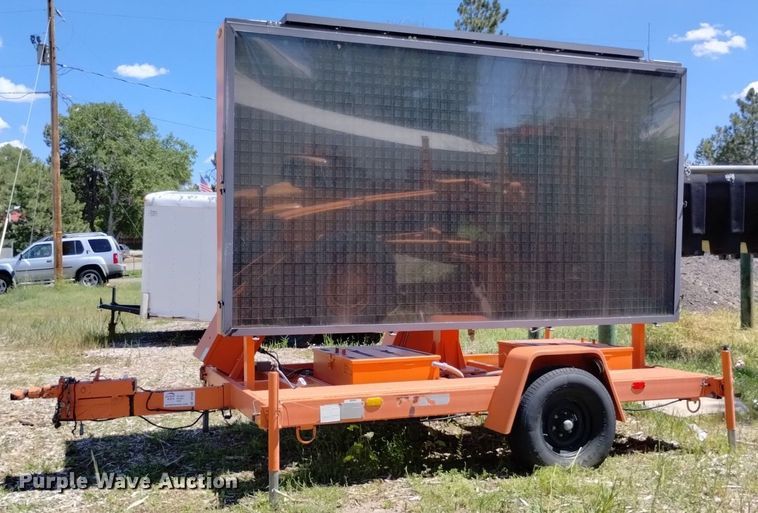 image for item DP3389 1999 PSC message board trailer