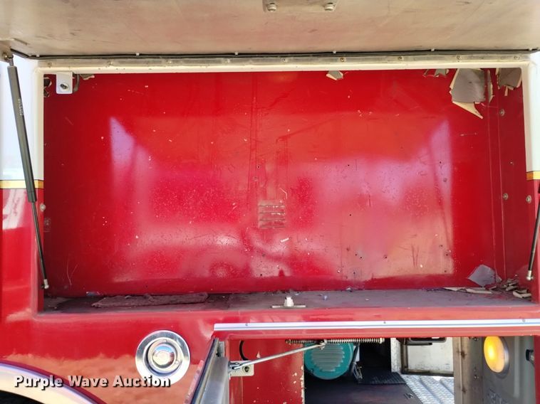 image for item DP3400 1989 Spartan CA26-2142  pumper fire truck