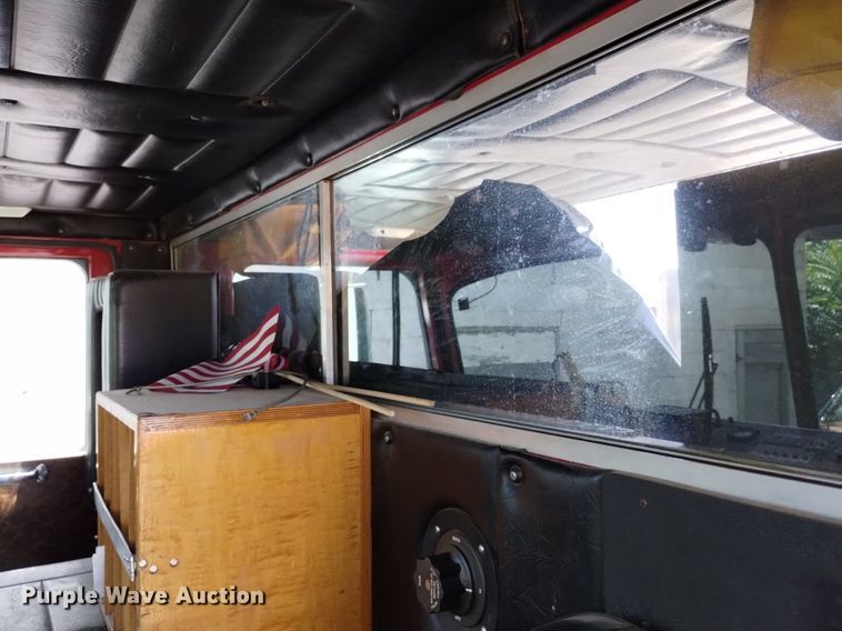 image for item DP3400 1989 Spartan CA26-2142  pumper fire truck