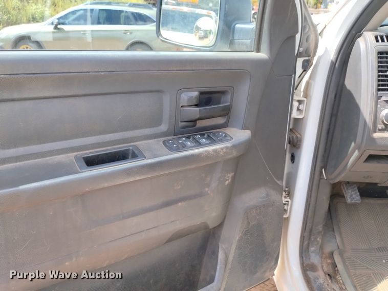 image for item DP3402 2011 Dodge Ram 2500HD  Crew Cab pickup truck