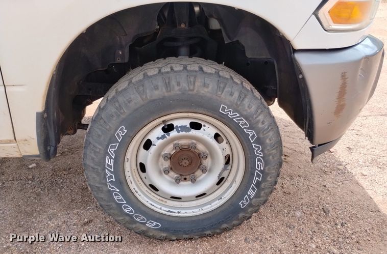 image for item DP3402 2011 Dodge Ram 2500HD  Crew Cab pickup truck