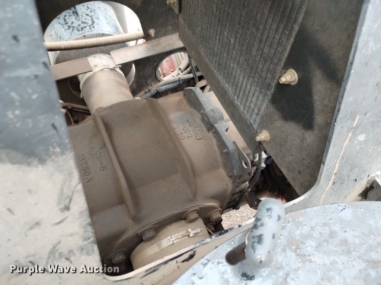 image for item DP3403 2015 International 7400  vacuum truck