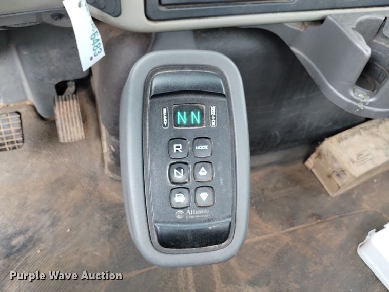 image for item DP3403 2015 International 7400  vacuum truck