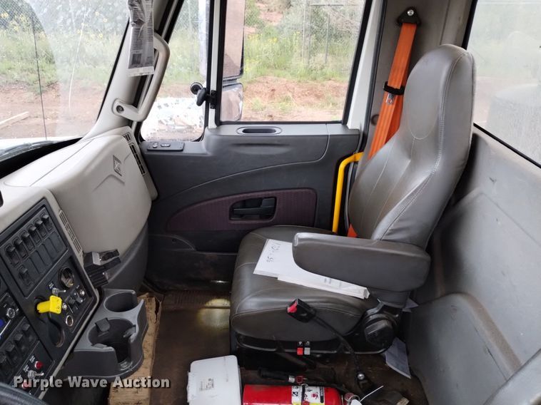 image for item DP3403 2015 International 7400  vacuum truck