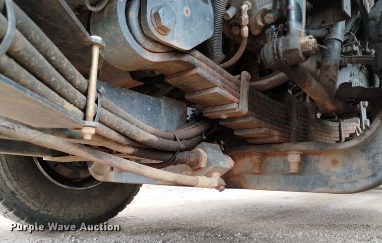 image for item DP3403 2015 International 7400  vacuum truck