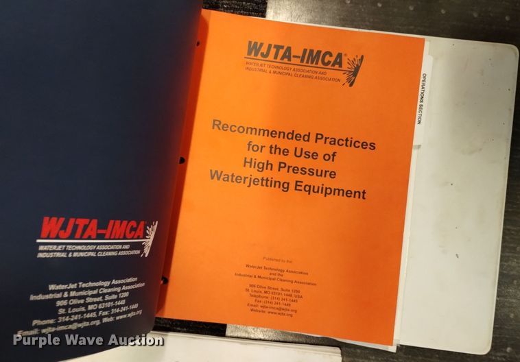 image for item DP3403 2015 International 7400  vacuum truck