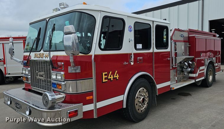 image for item DQ0129 1997 Emergency One Cyclone II  pumper fire truck