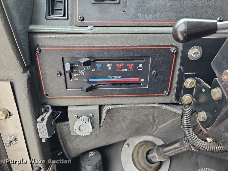 image for item DQ0129 1997 Emergency One Cyclone II  pumper fire truck