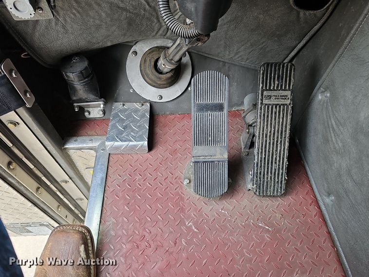 image for item DQ0129 1997 Emergency One Cyclone II  pumper fire truck