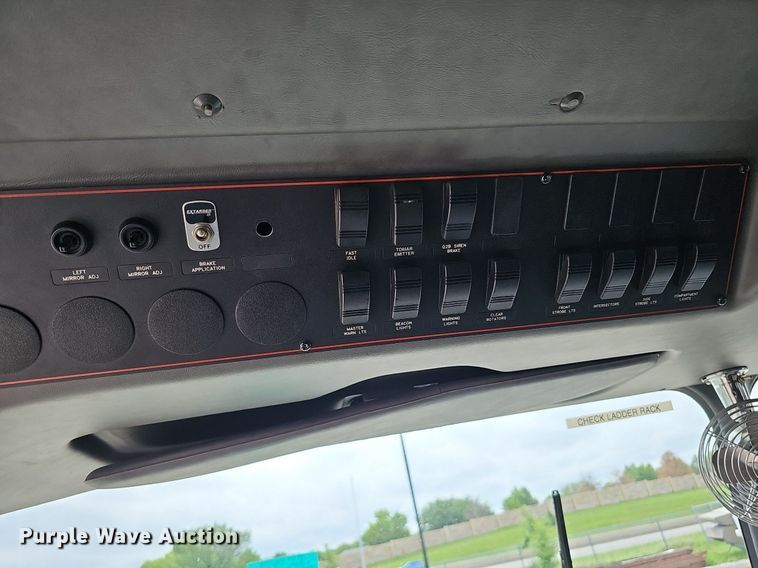 image for item DQ0129 1997 Emergency One Cyclone II  pumper fire truck