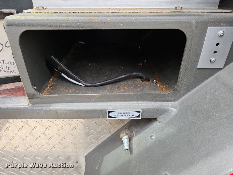 image for item DQ0129 1997 Emergency One Cyclone II  pumper fire truck