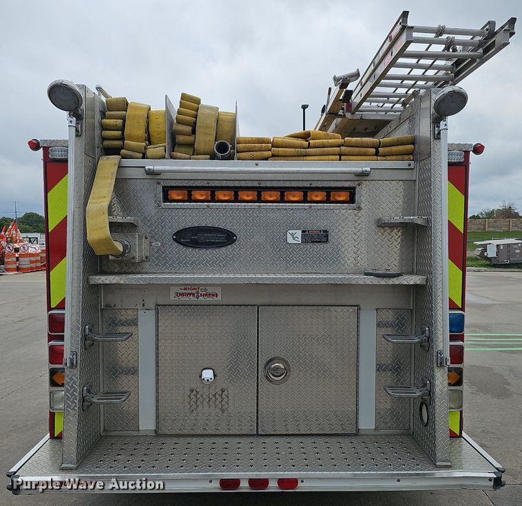 image for item DQ0129 1997 Emergency One Cyclone II  pumper fire truck