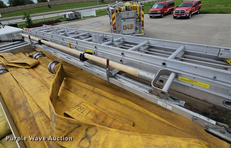 image for item DQ0129 1997 Emergency One Cyclone II  pumper fire truck