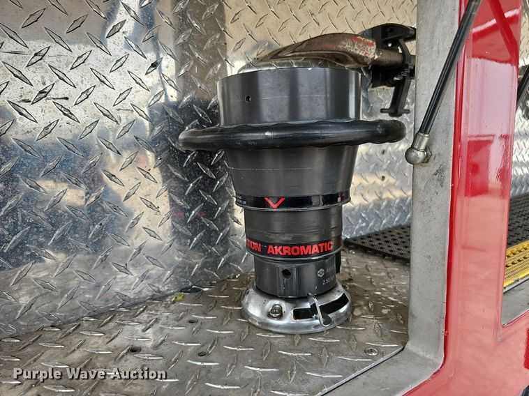 image for item DQ0129 1997 Emergency One Cyclone II  pumper fire truck