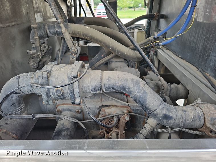 image for item DQ0129 1997 Emergency One Cyclone II  pumper fire truck