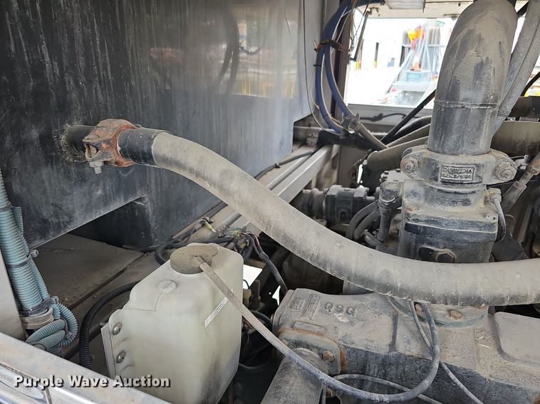 image for item DQ0129 1997 Emergency One Cyclone II  pumper fire truck