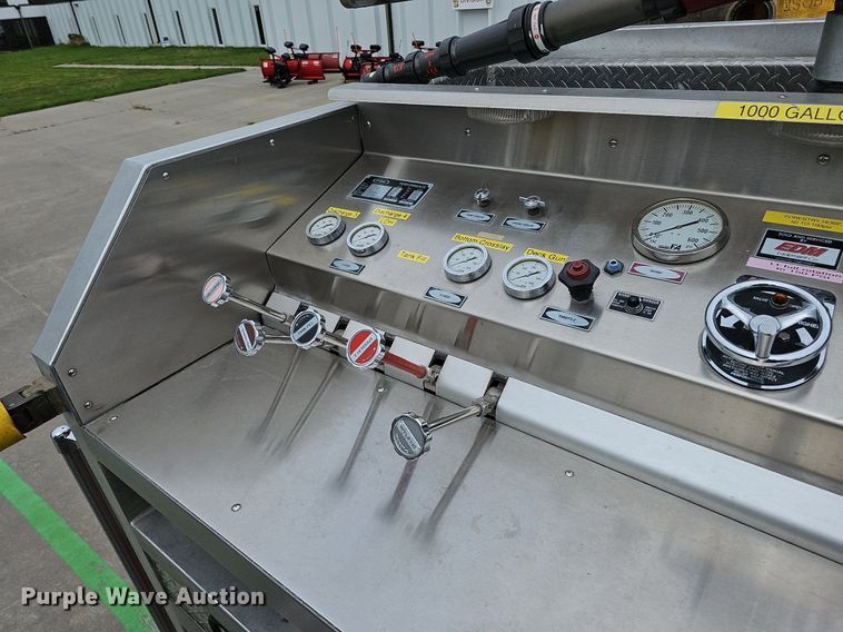 image for item DQ0129 1997 Emergency One Cyclone II  pumper fire truck