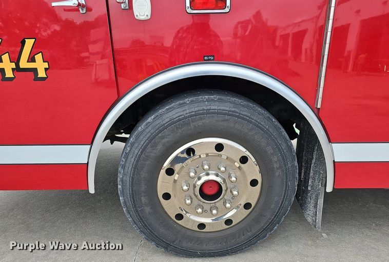 image for item DQ0129 1997 Emergency One Cyclone II  pumper fire truck