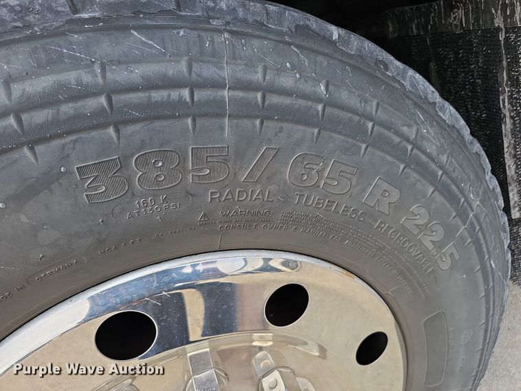 image for item DQ0129 1997 Emergency One Cyclone II  pumper fire truck