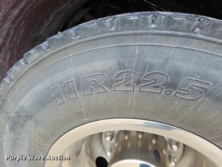 image for item DQ0129 1997 Emergency One Cyclone II  pumper fire truck