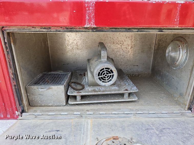 image for item DQ0255 1983 Ford 9000  pumper fire truck