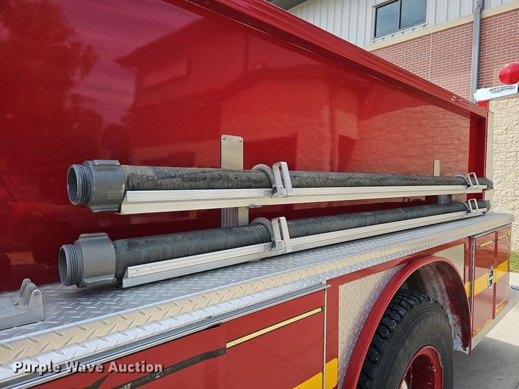 image for item DQ0255 1983 Ford 9000  pumper fire truck