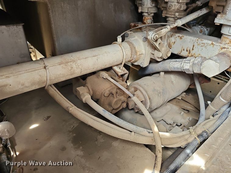 image for item DQ0255 1983 Ford 9000  pumper fire truck