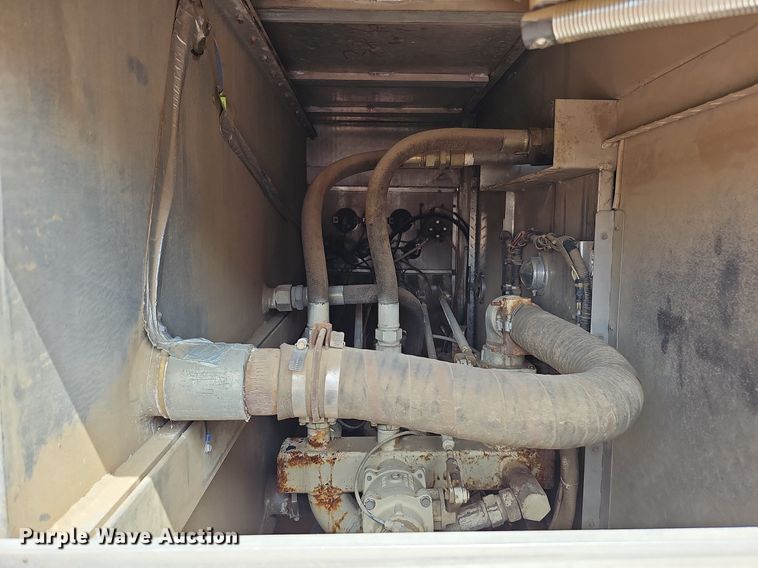 image for item DQ0255 1983 Ford 9000  pumper fire truck