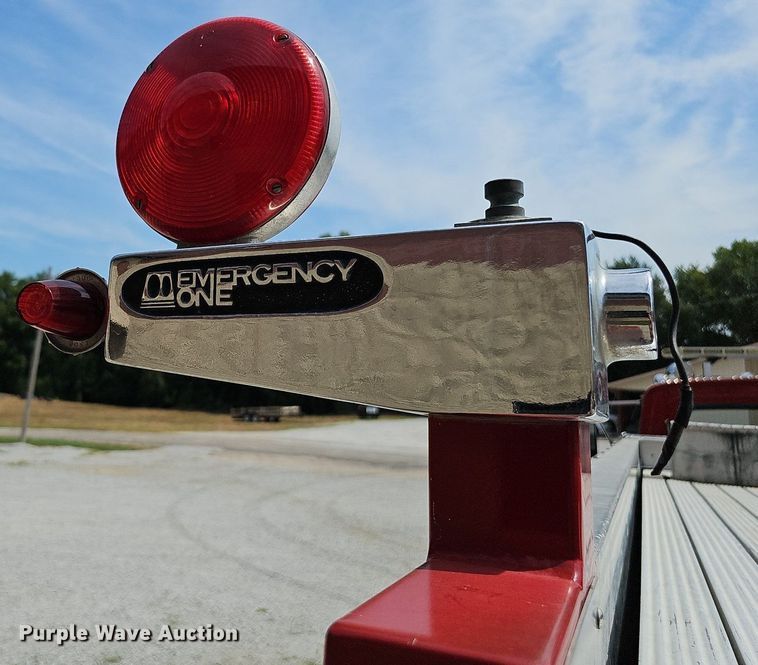 image for item DQ0255 1983 Ford 9000  pumper fire truck