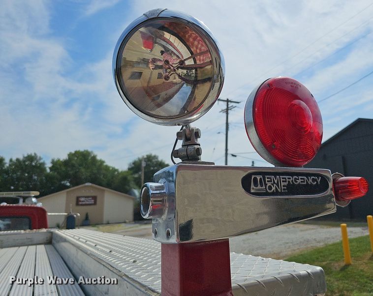 image for item DQ0255 1983 Ford 9000  pumper fire truck