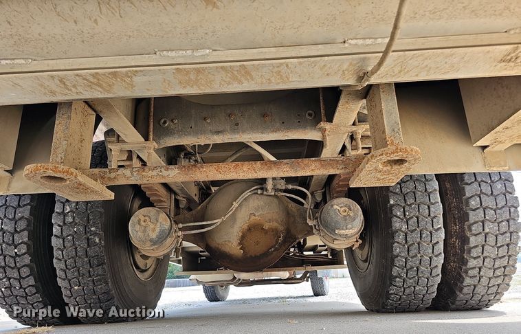 image for item DQ0255 1983 Ford 9000  pumper fire truck